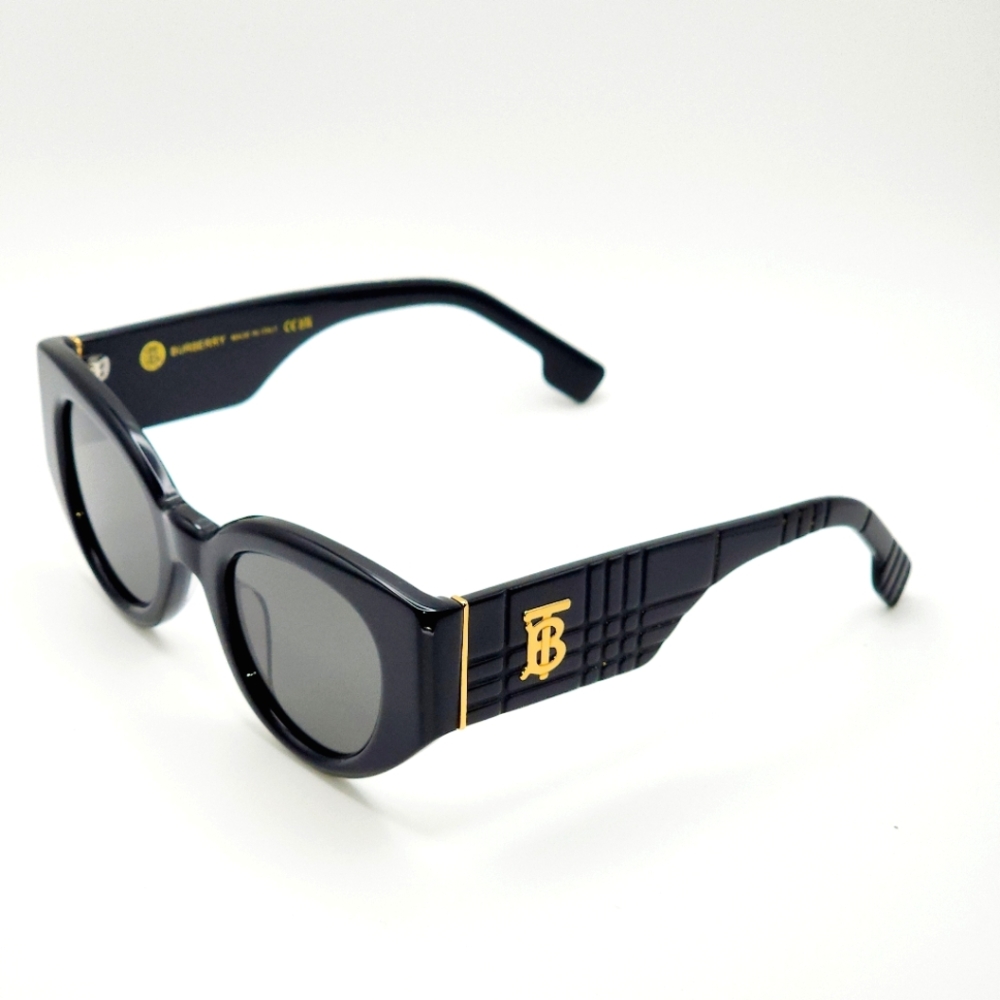Burberry Lola Sunglasses